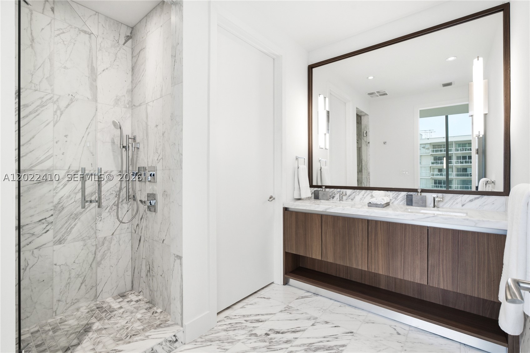 image Una Residences17