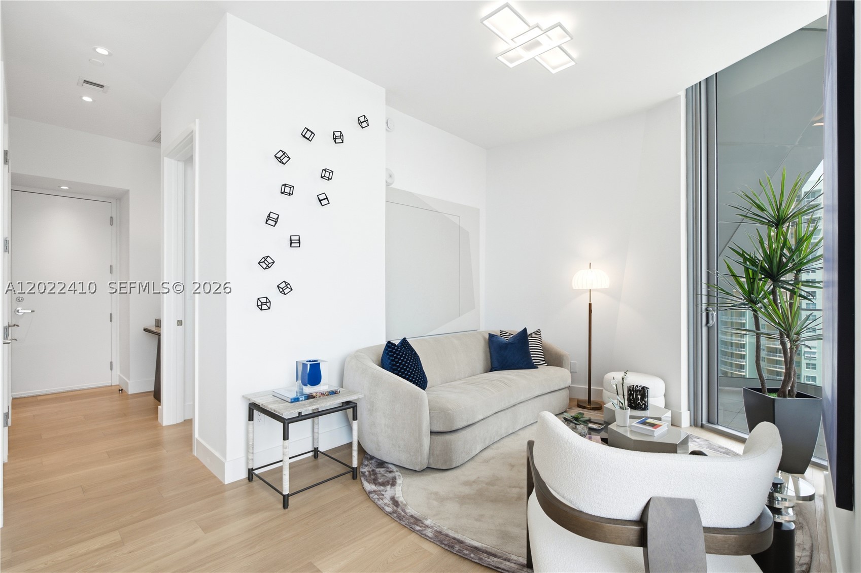 image Una Residences2
