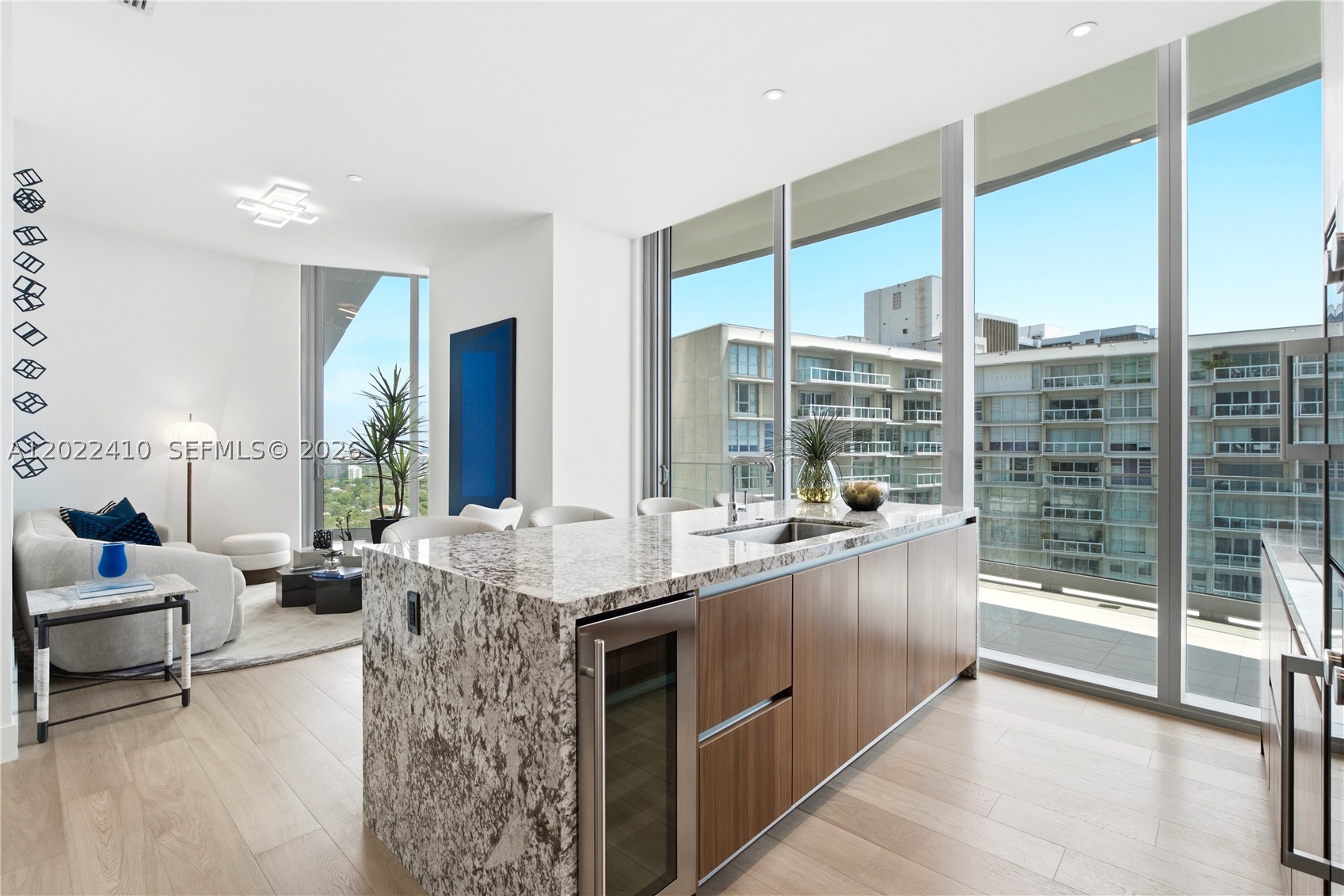 image Una Residences8