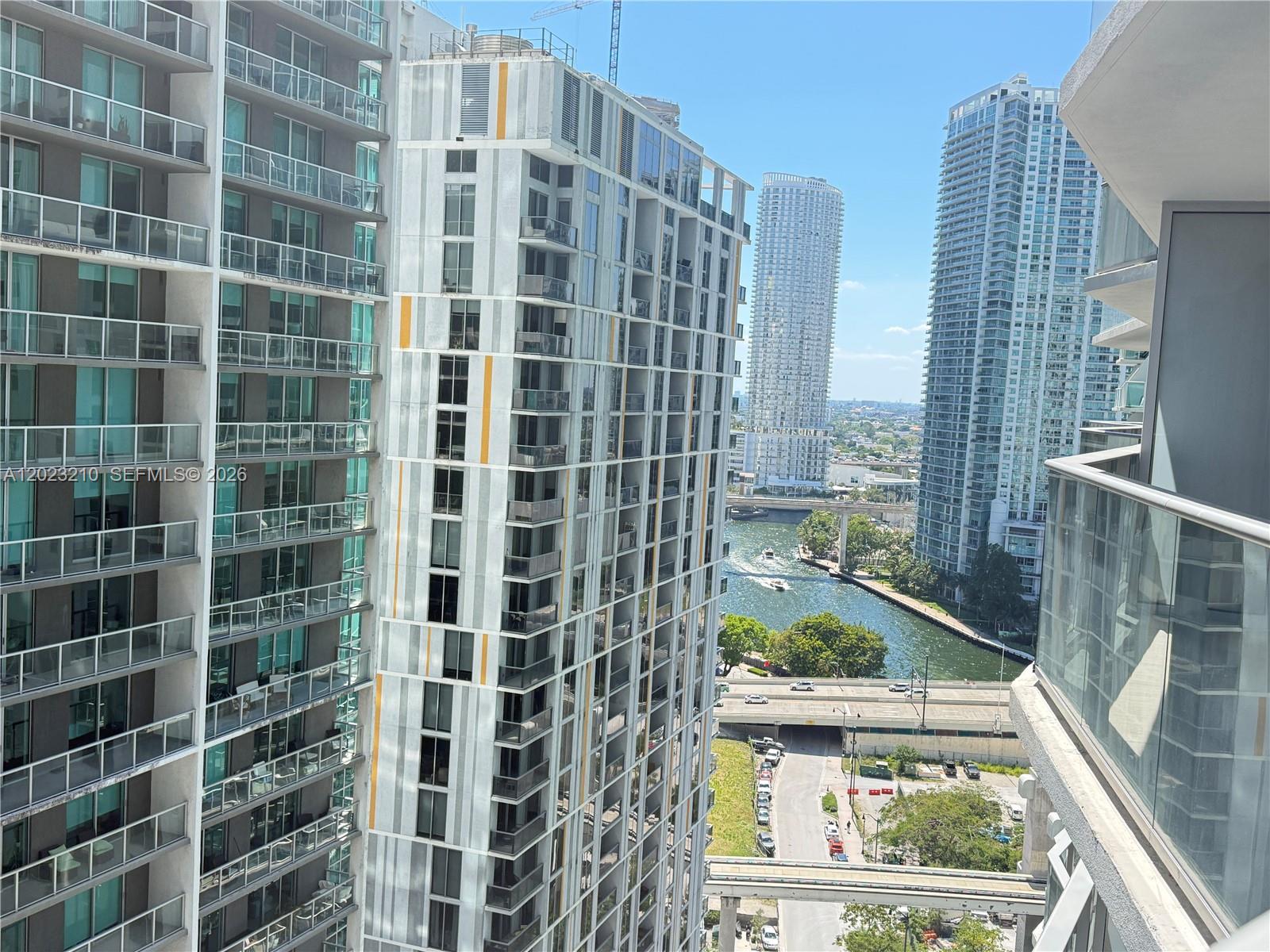 77 SE 5th St #2111 Miami, FL 33131