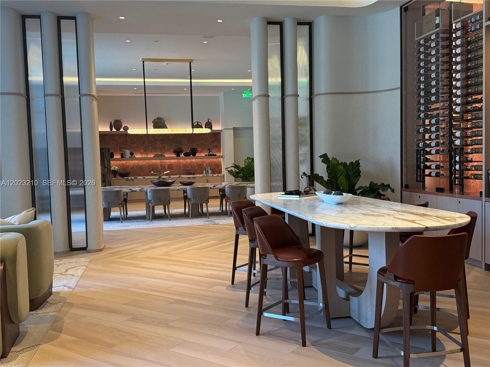 77 SE 5th St #2111 Miami, FL 33131