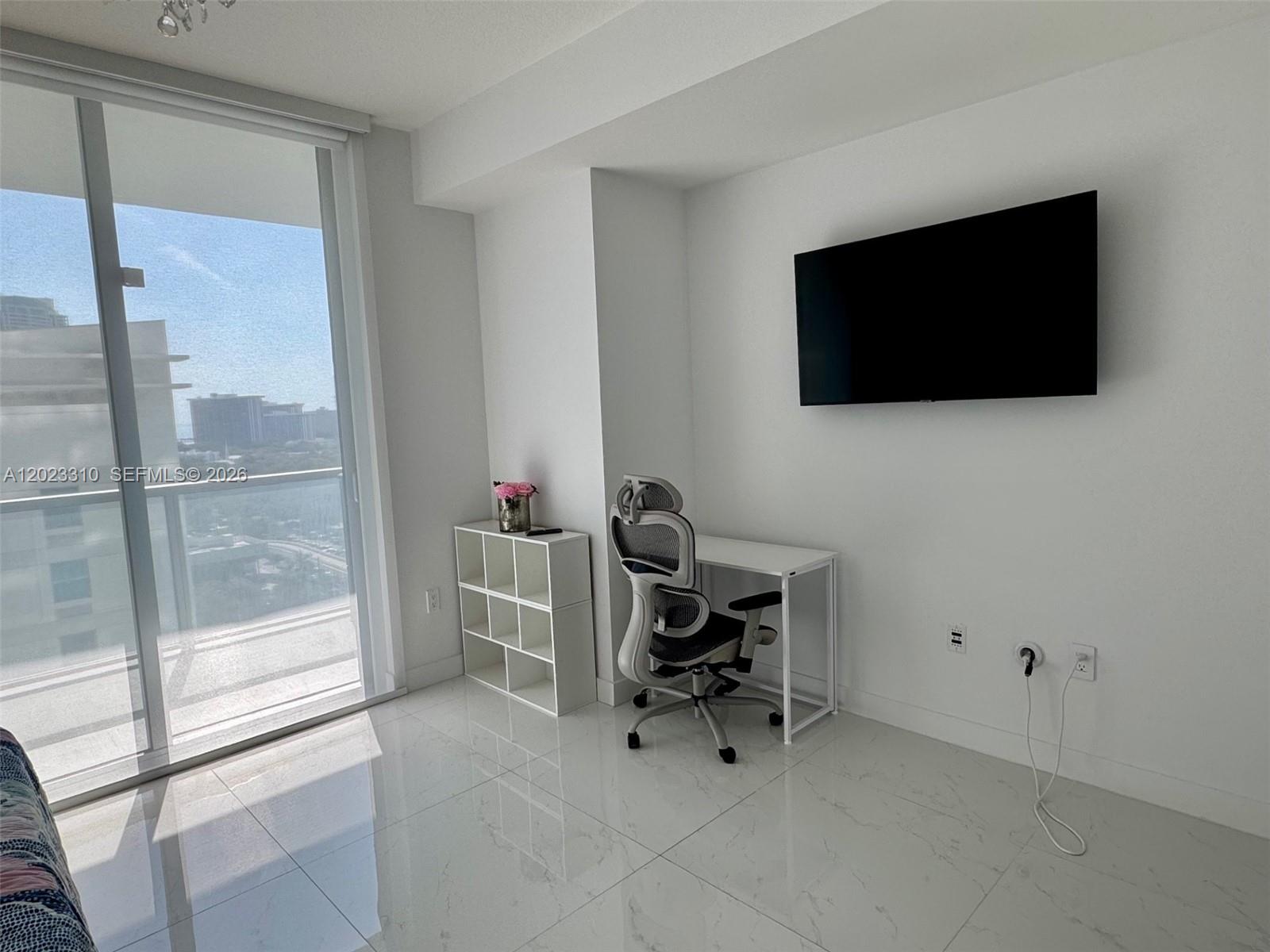 image Axis on Brickell South23