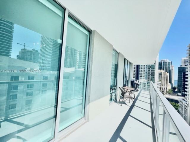 image Axis on Brickell South32