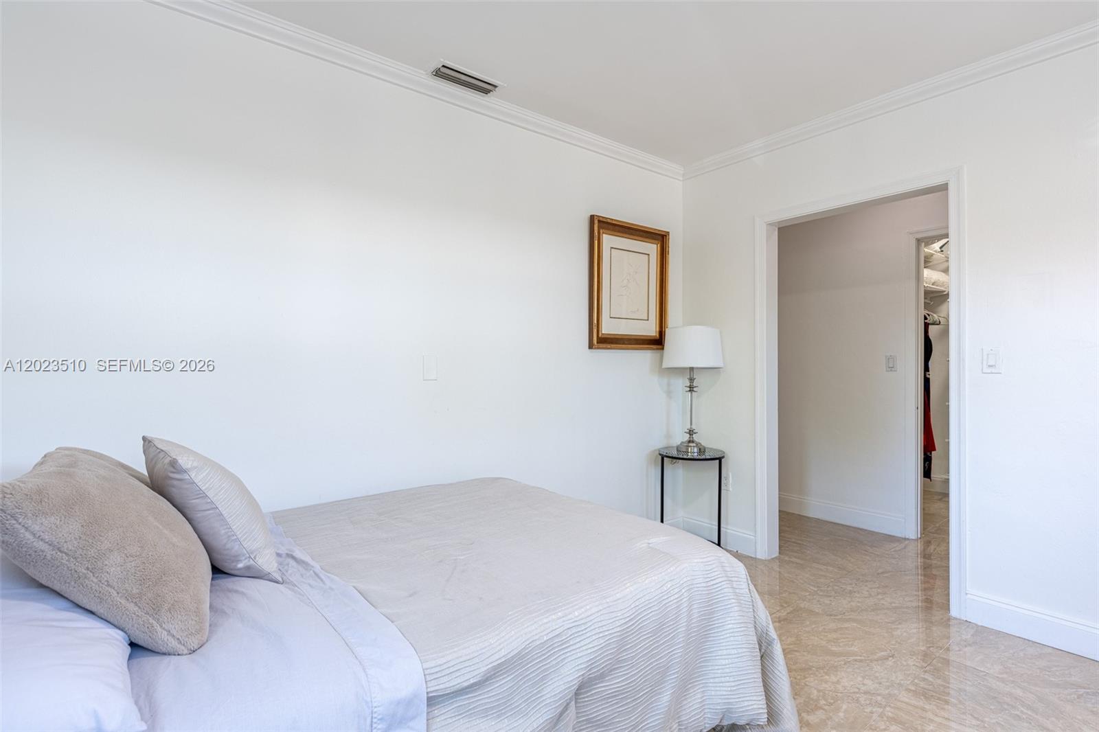 1430 Stillwater Dr #1430 Miami Beach, FL 33141