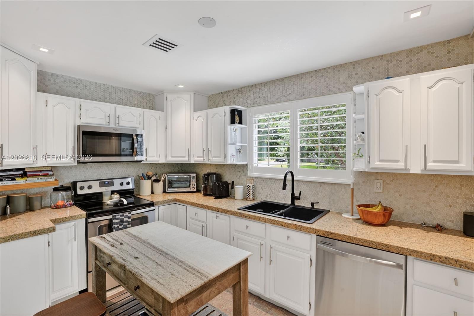 12420 SW 69th Ave Pinecrest, FL 33156