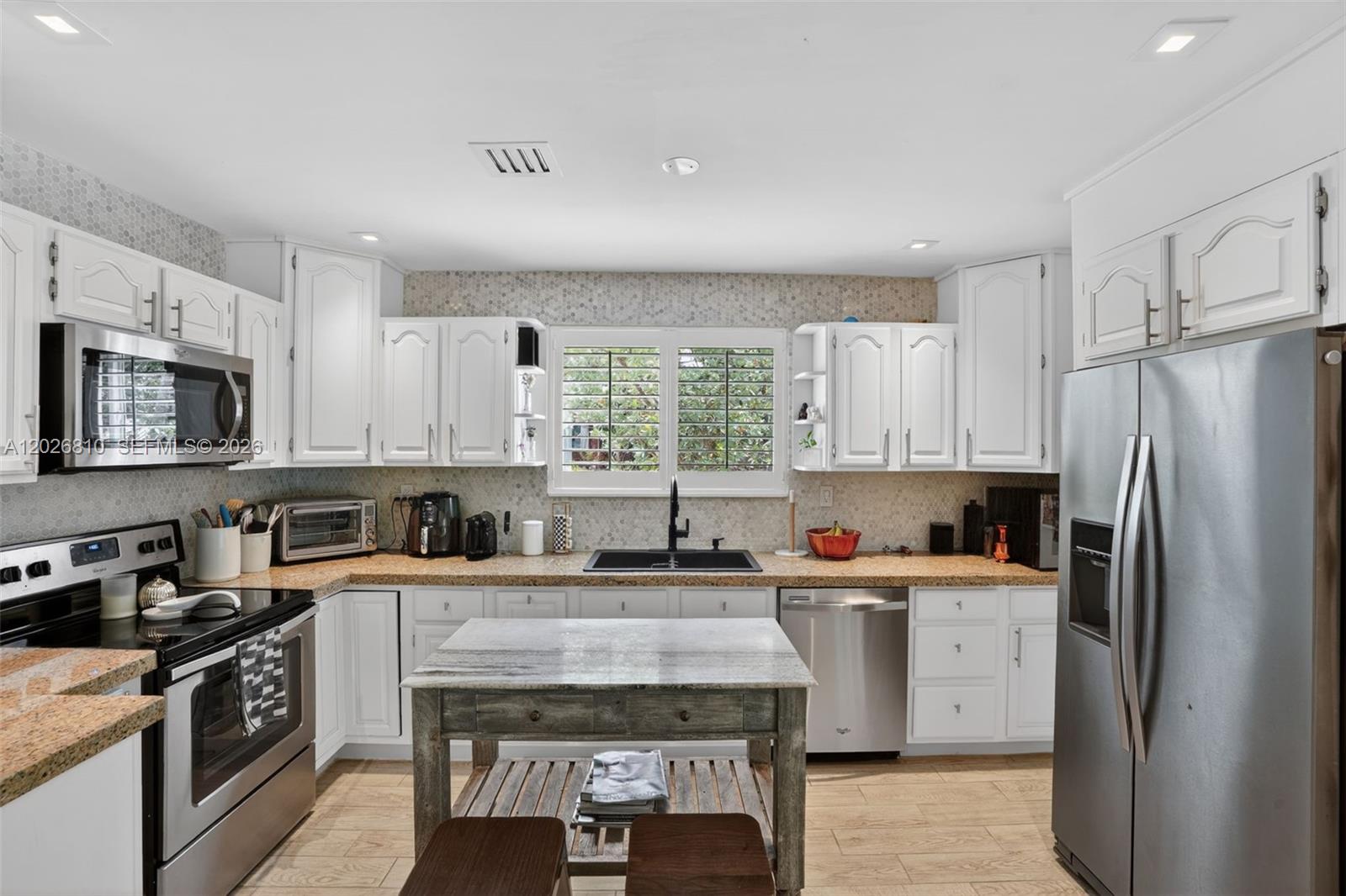 12420 SW 69th Ave Pinecrest, FL 33156