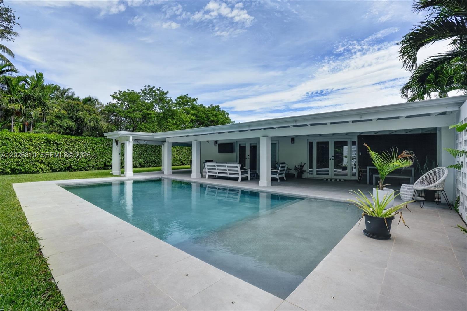 12420 SW 69th Ave Pinecrest, FL 33156