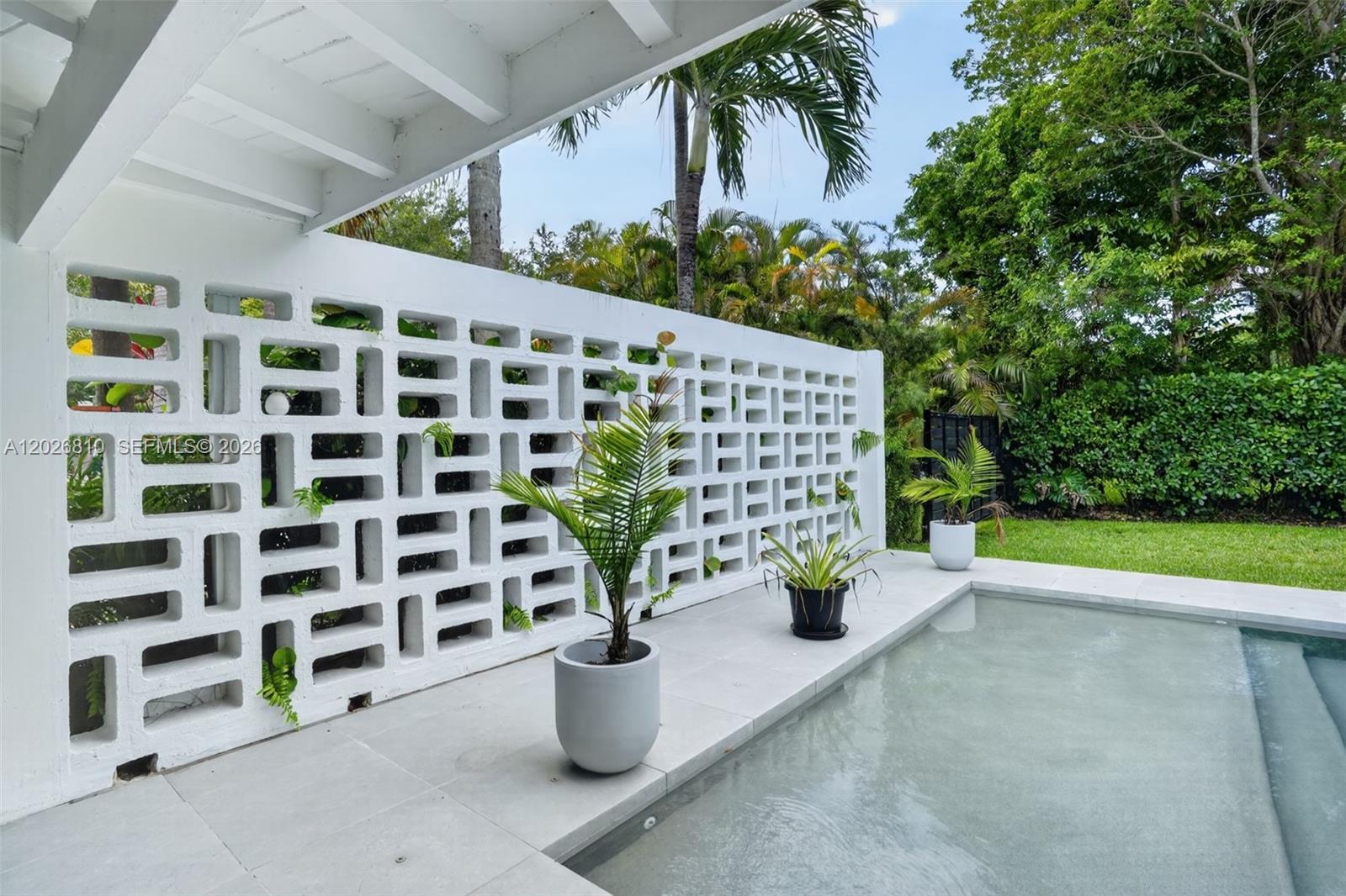 12420 SW 69th Ave Pinecrest, FL 33156