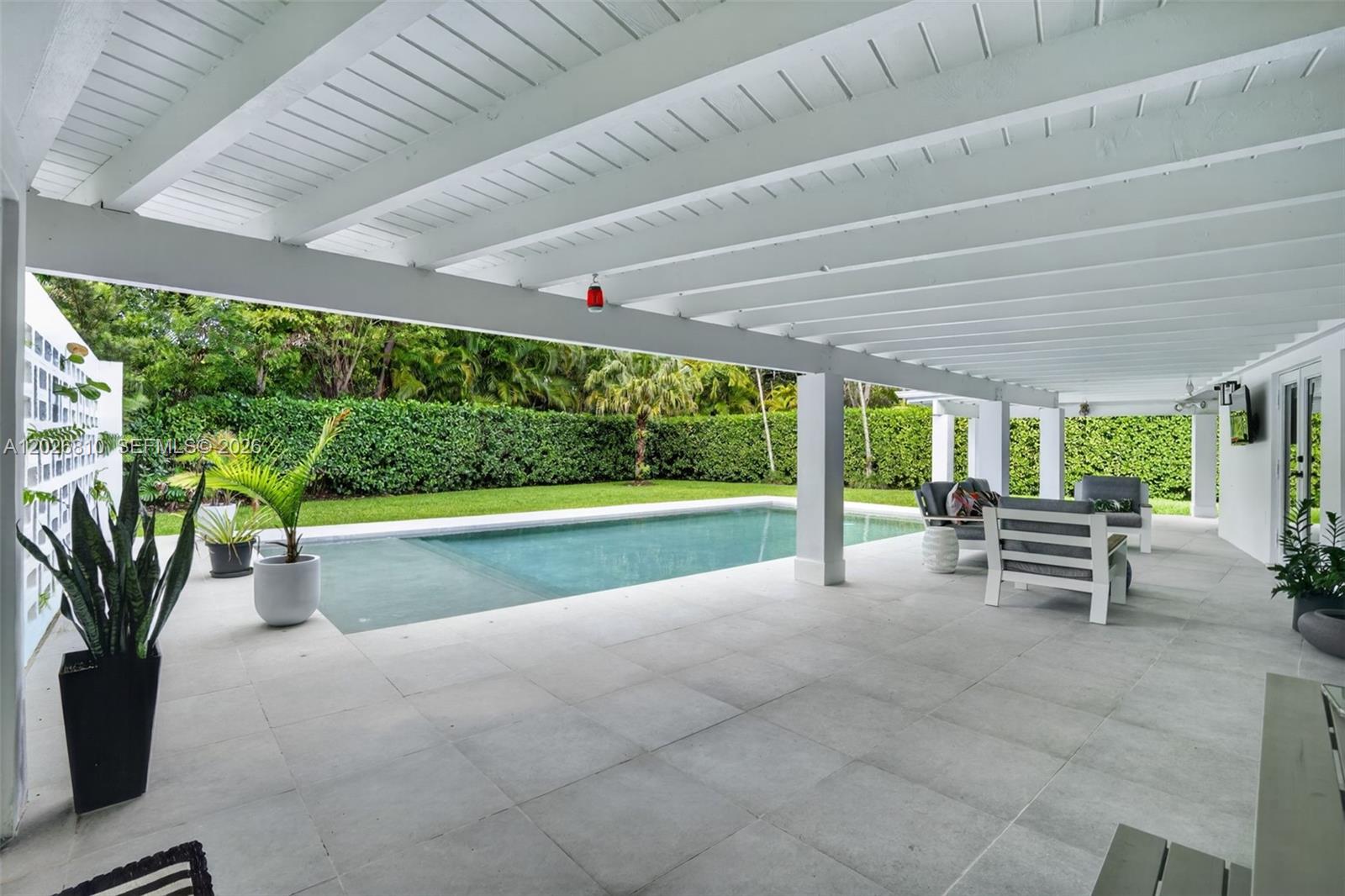 12420 SW 69th Ave Pinecrest, FL 33156