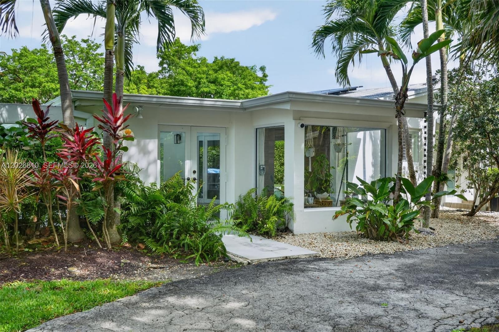 12420 SW 69th Ave Pinecrest, FL 33156