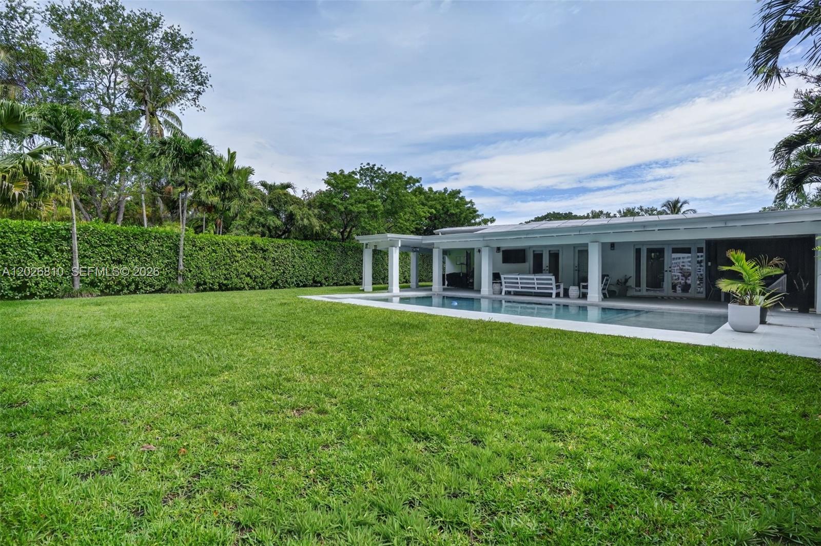 12420 SW 69th Ave Pinecrest, FL 33156