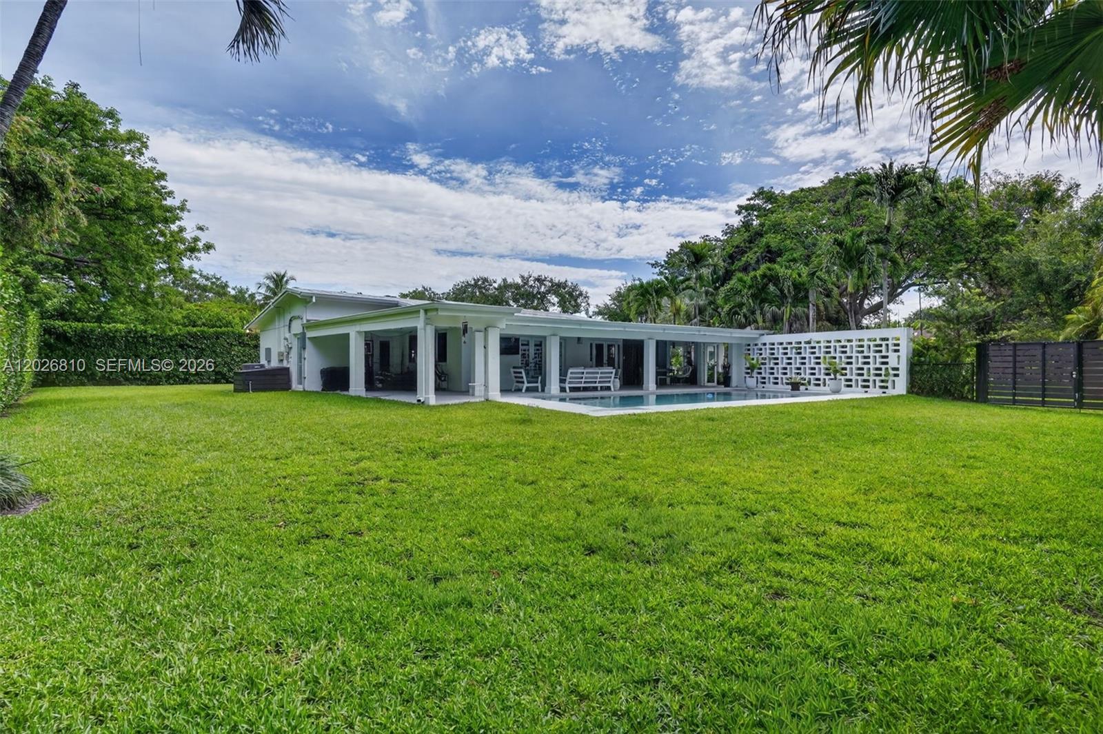 12420 SW 69th Ave Pinecrest, FL 33156