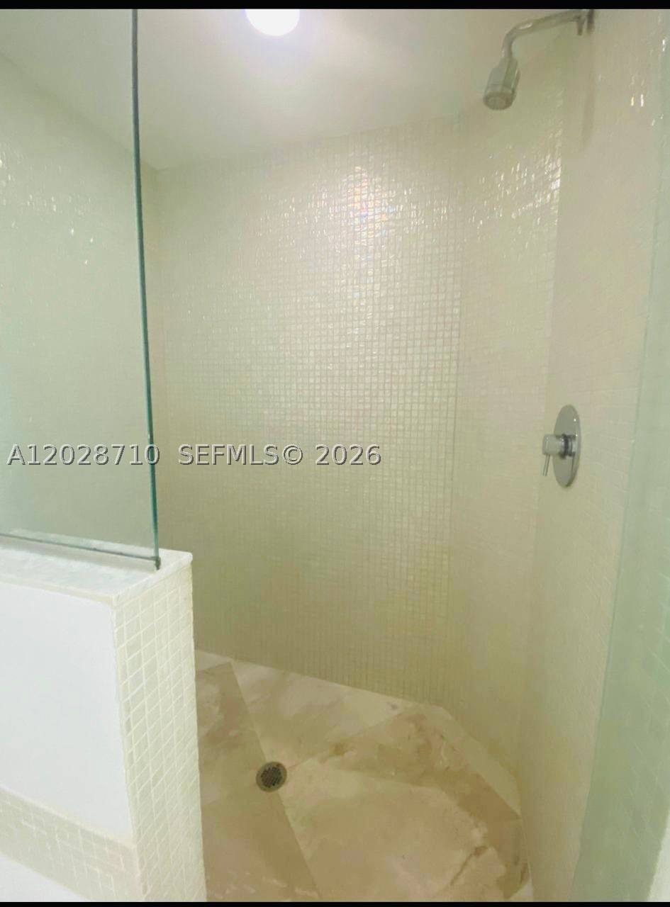image 500 Brickell West15
