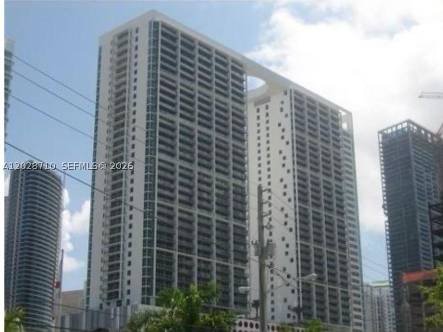 image 500 Brickell West19