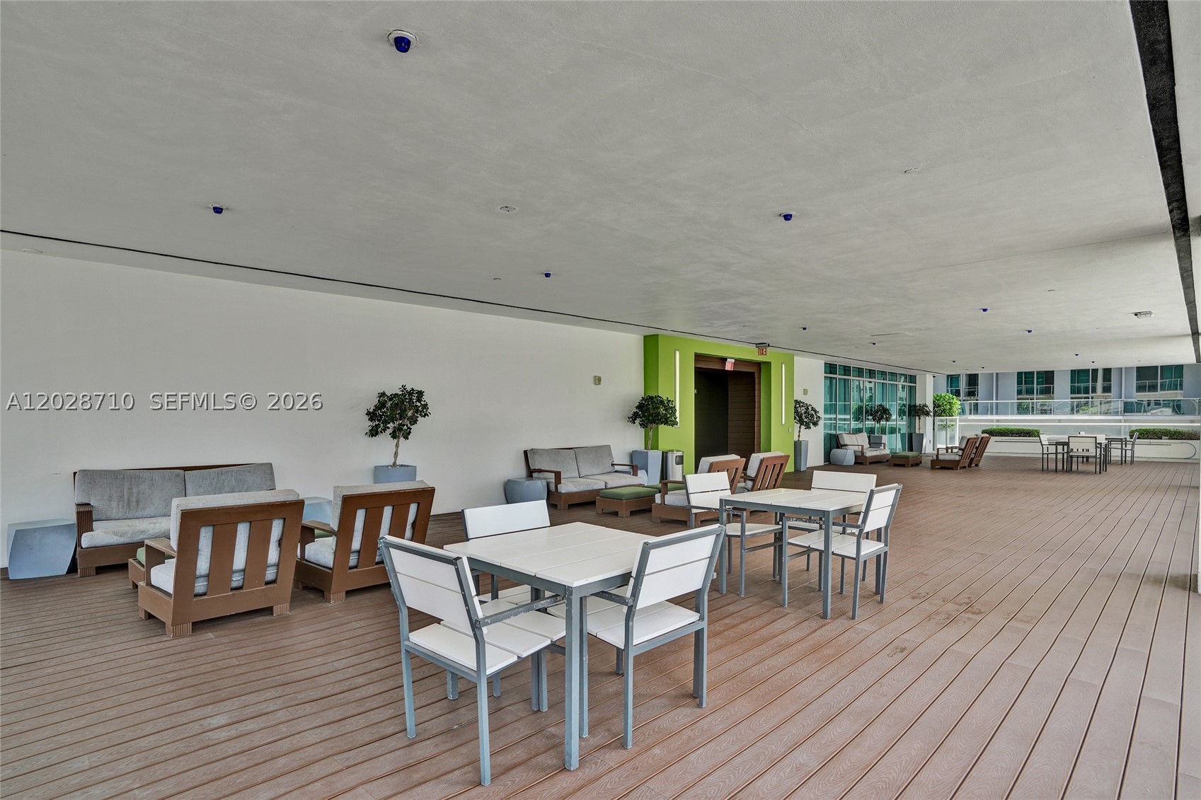 image 500 Brickell West33