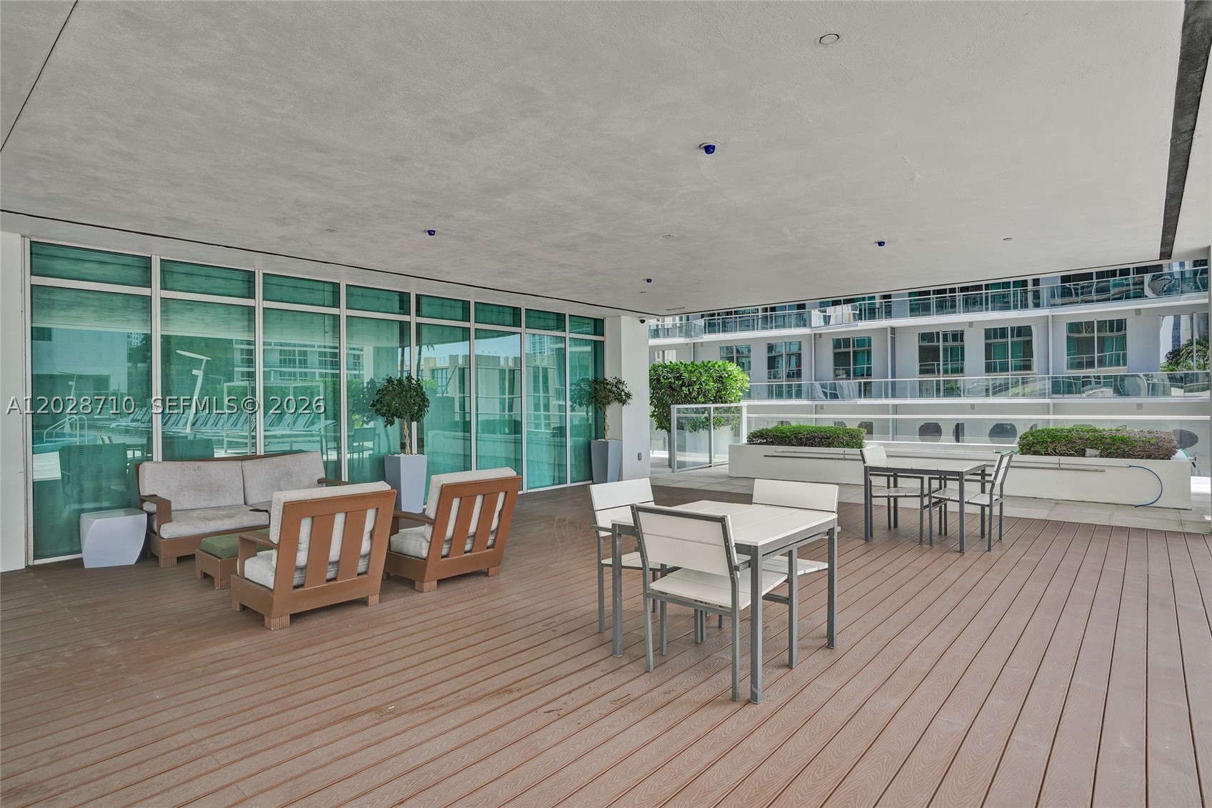 image 500 Brickell West34