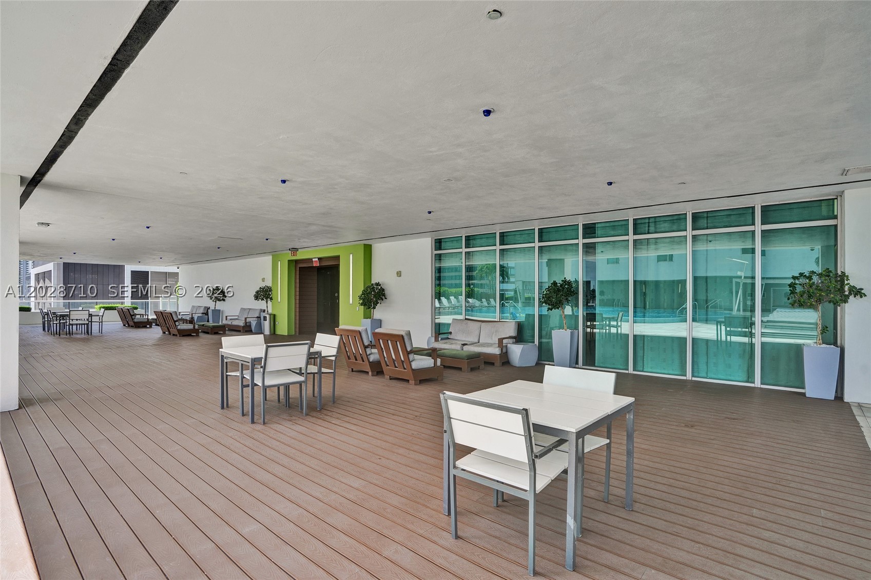 image 500 Brickell West35