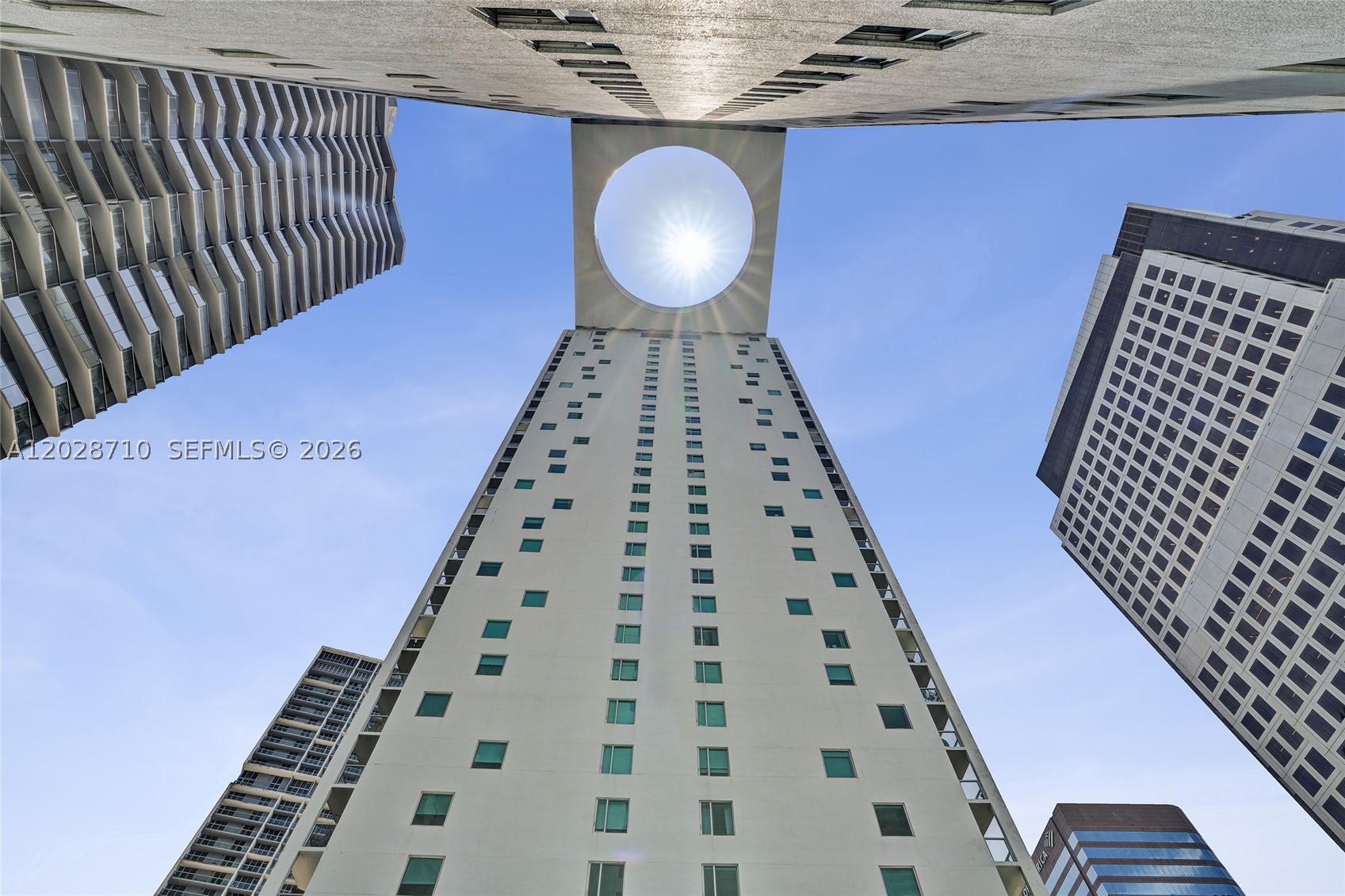 image 500 Brickell West36