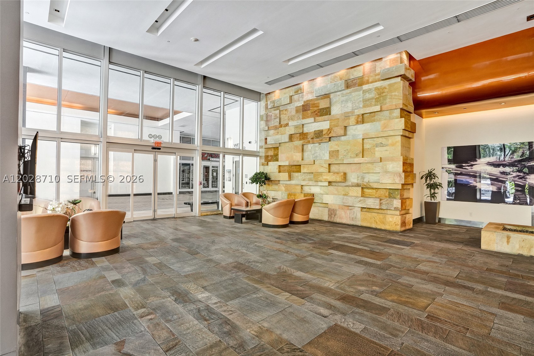 image 500 Brickell West48