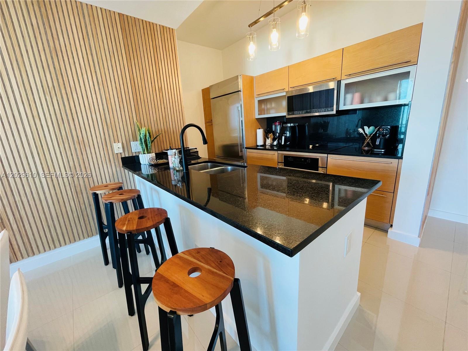 950 Brickell Bay Dr #4400