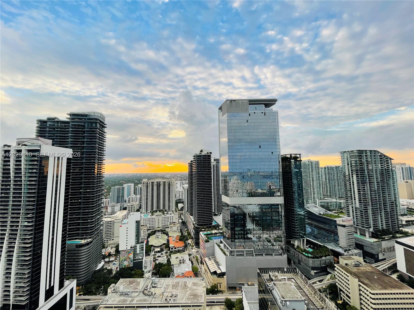 image The Plaza on Brickell East32