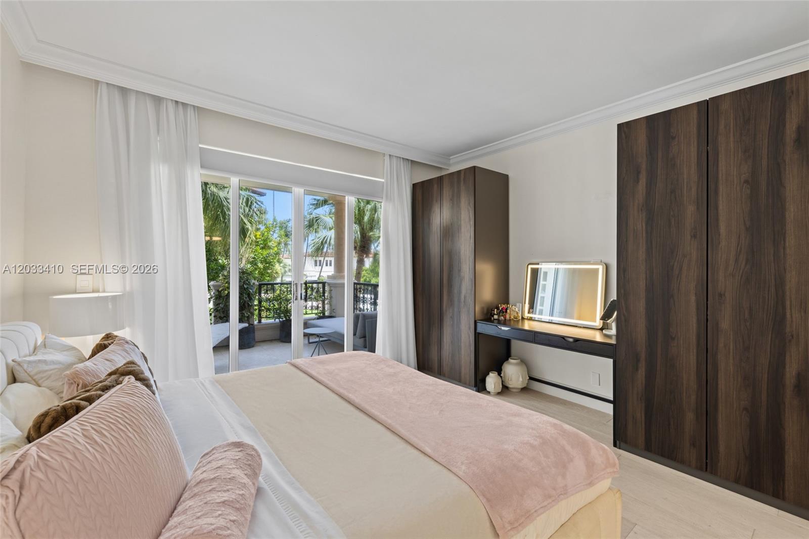19122 Fisher Is #19122 Miami Beach, FL 33109