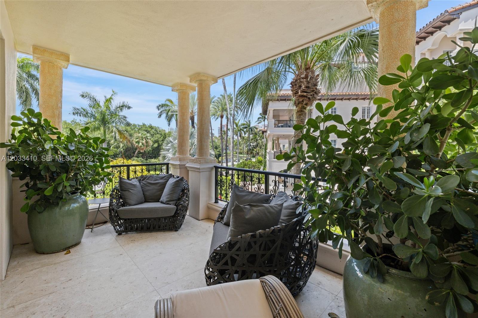 19122 Fisher Is #19122 Miami Beach, FL 33109