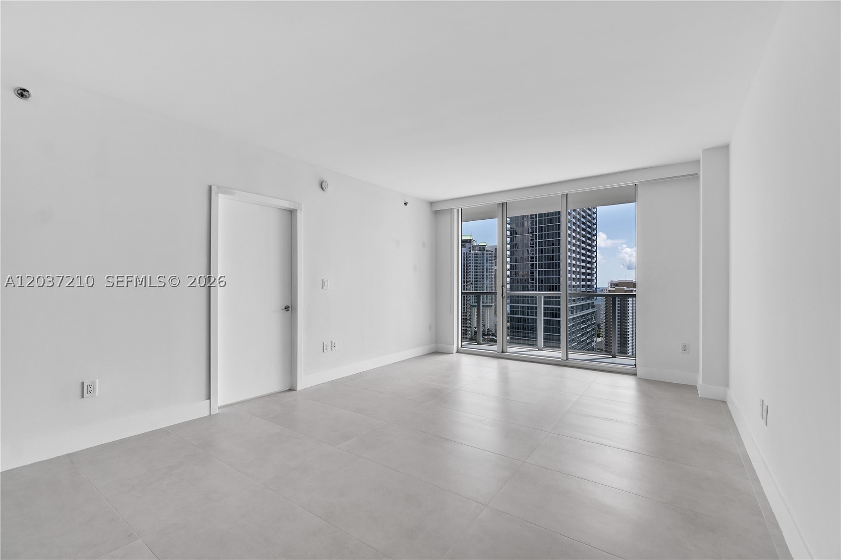 image 500 Brickell East14
