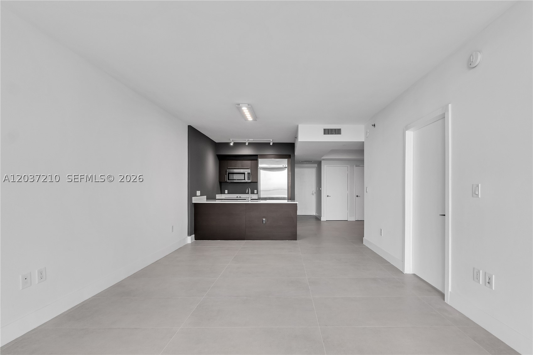 image 500 Brickell East15