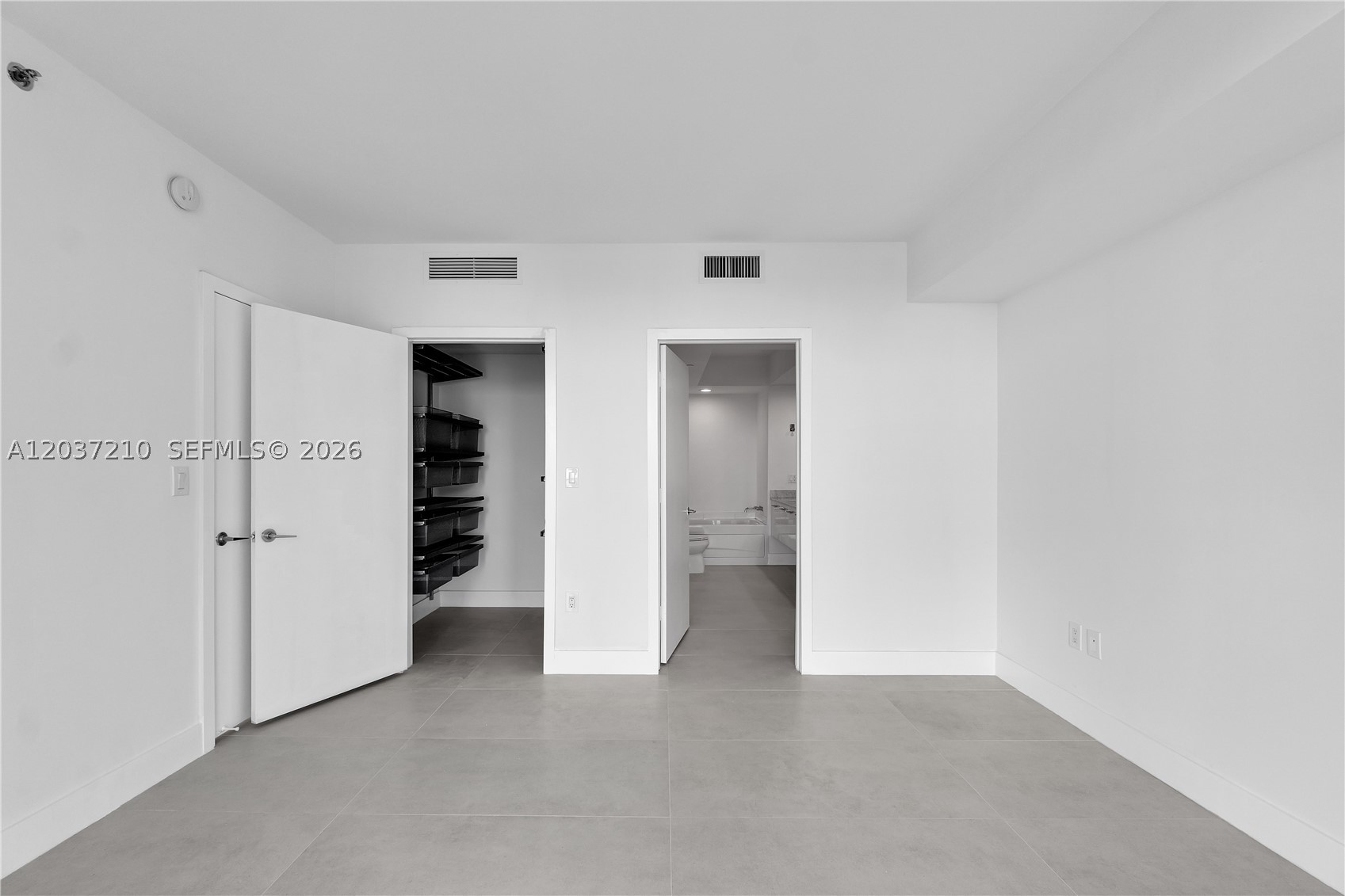 image 500 Brickell East16