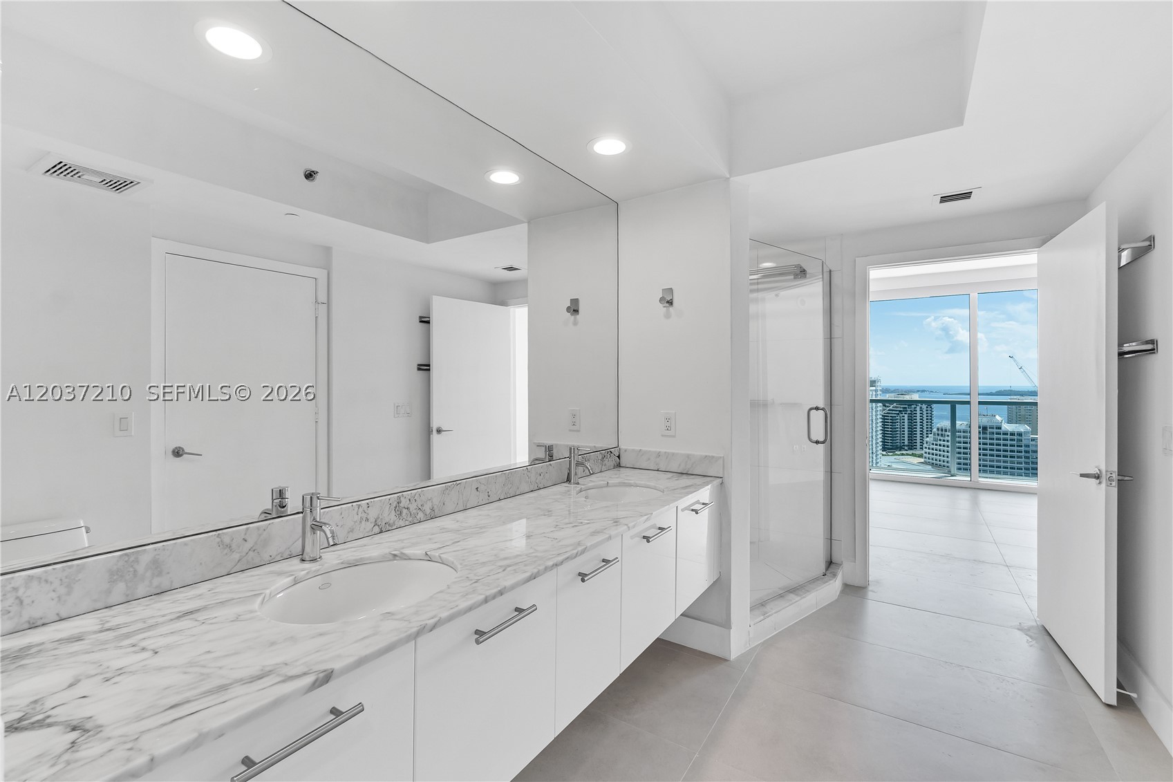 image 500 Brickell East22