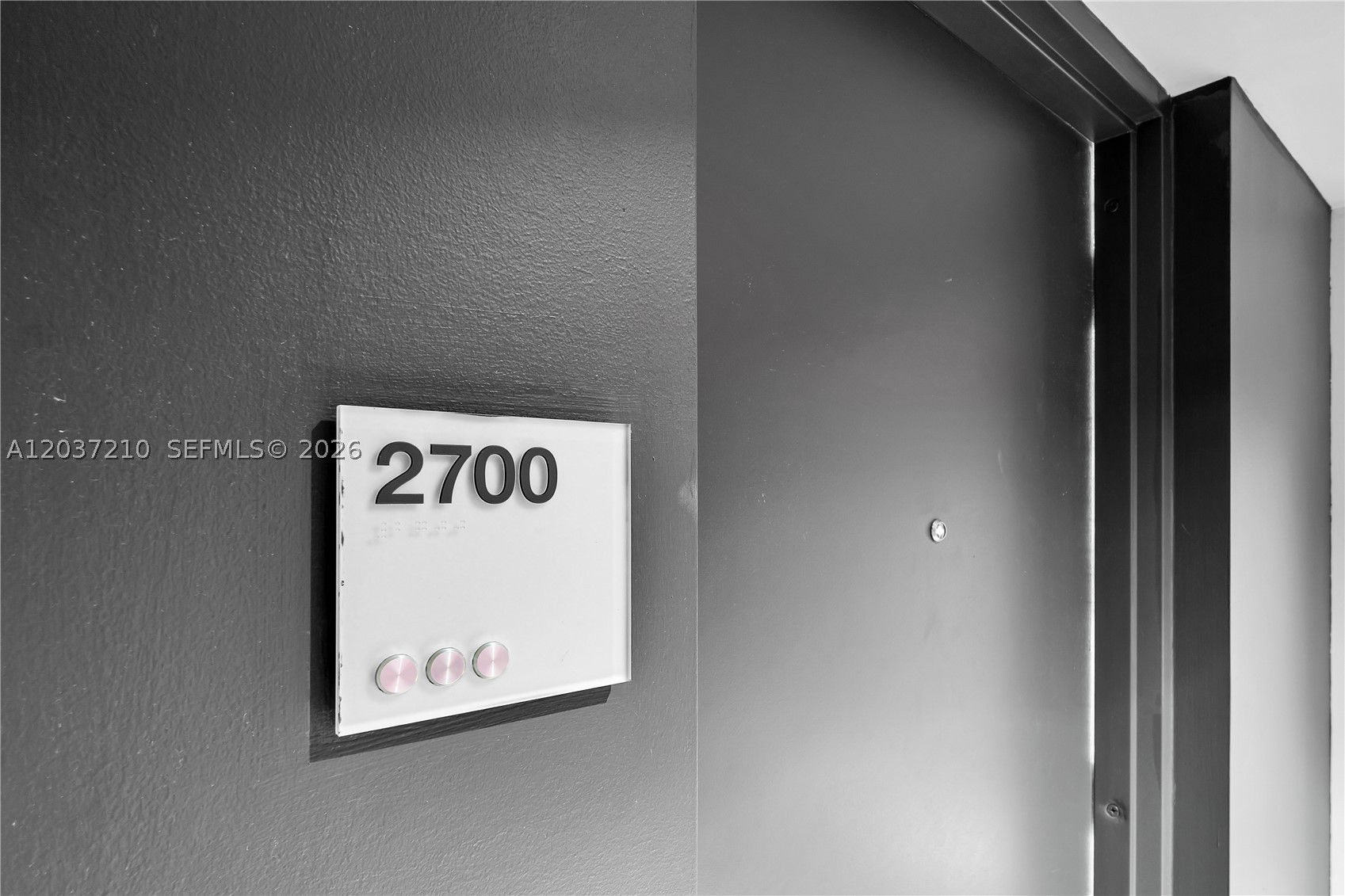 image 500 Brickell East7