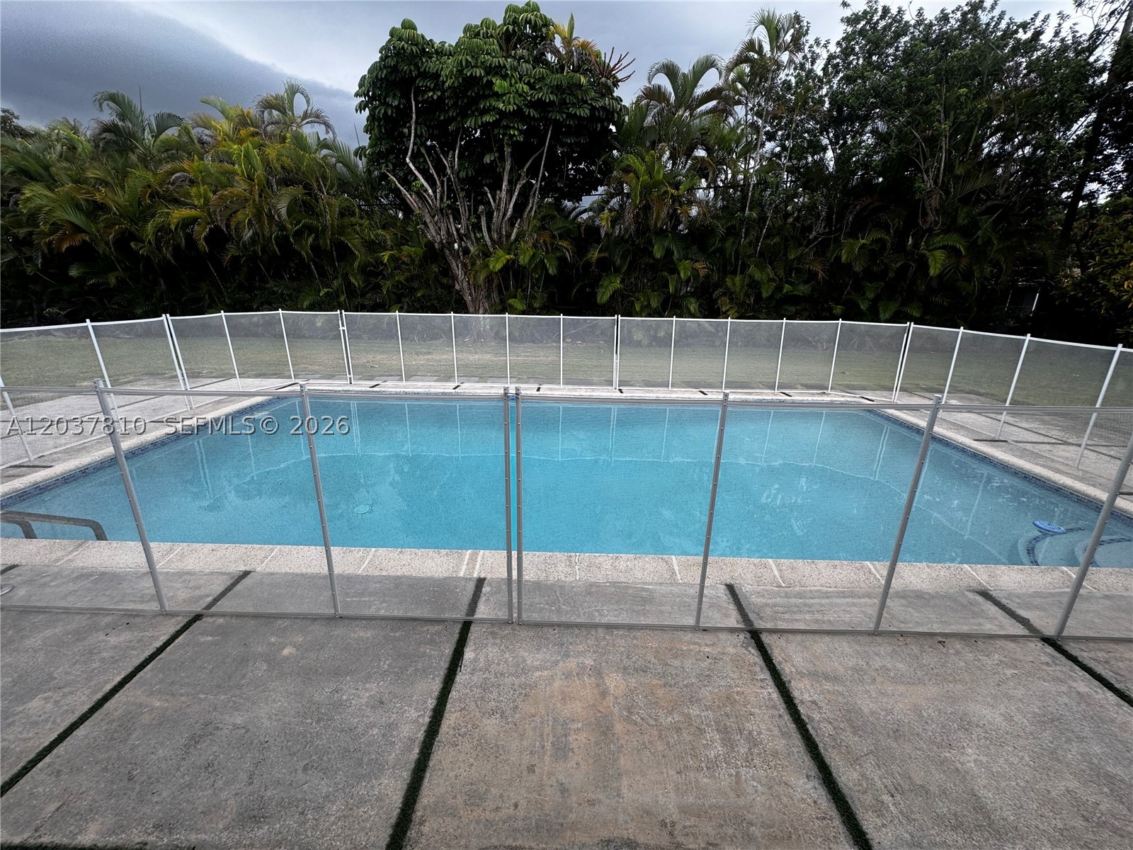 7361 SW 117th Ter Pinecrest, FL 33156