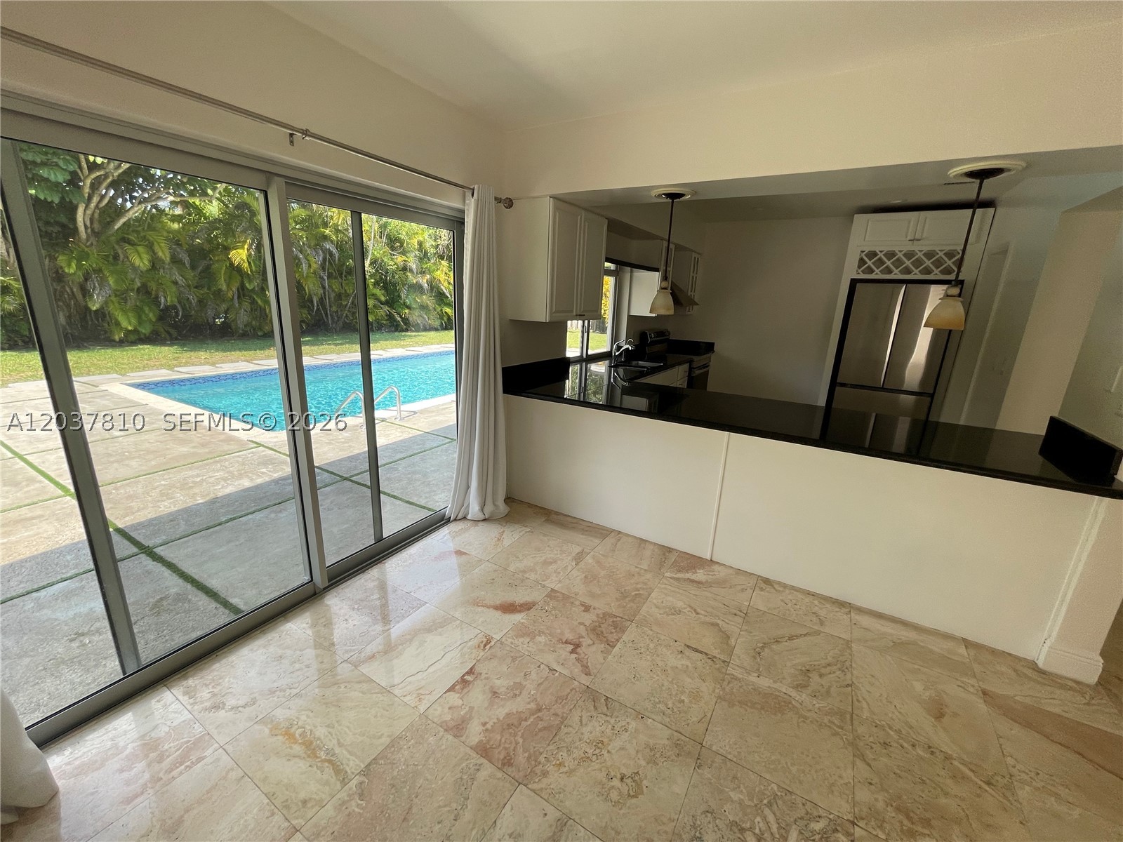 7361 SW 117th Ter Pinecrest, FL 33156
