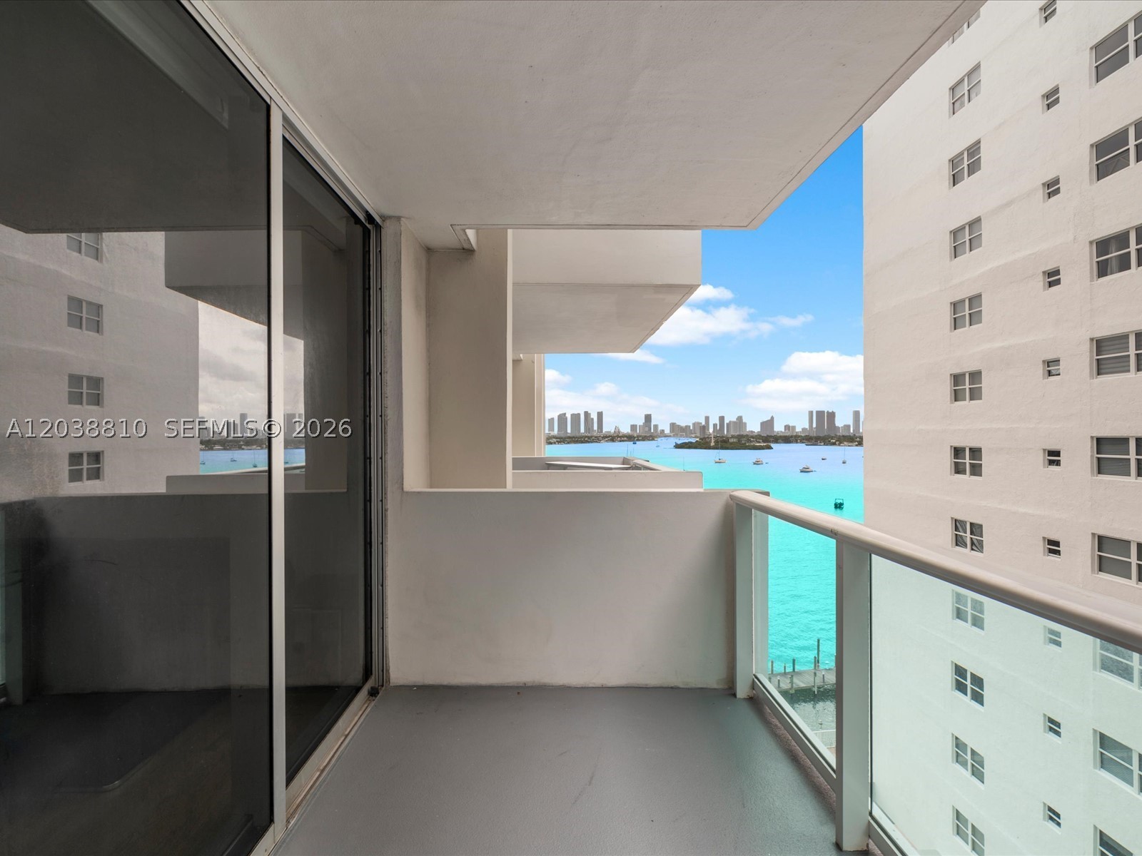 image Mirador 1200 (North Tower)18