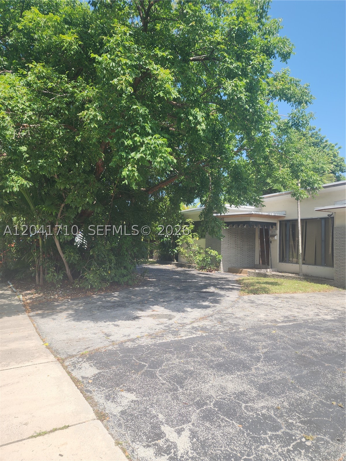 2070 Keystone Blvd North Miami, FL 33181