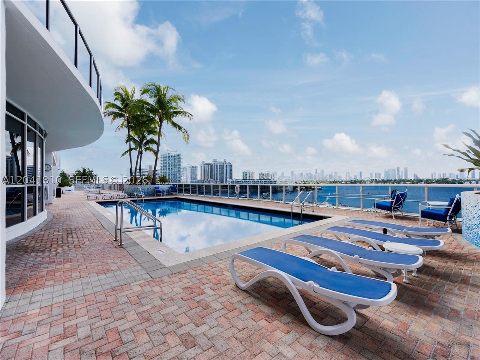 1900 Sunset Harbour Dr #1715 Miami Beach, FL 33139