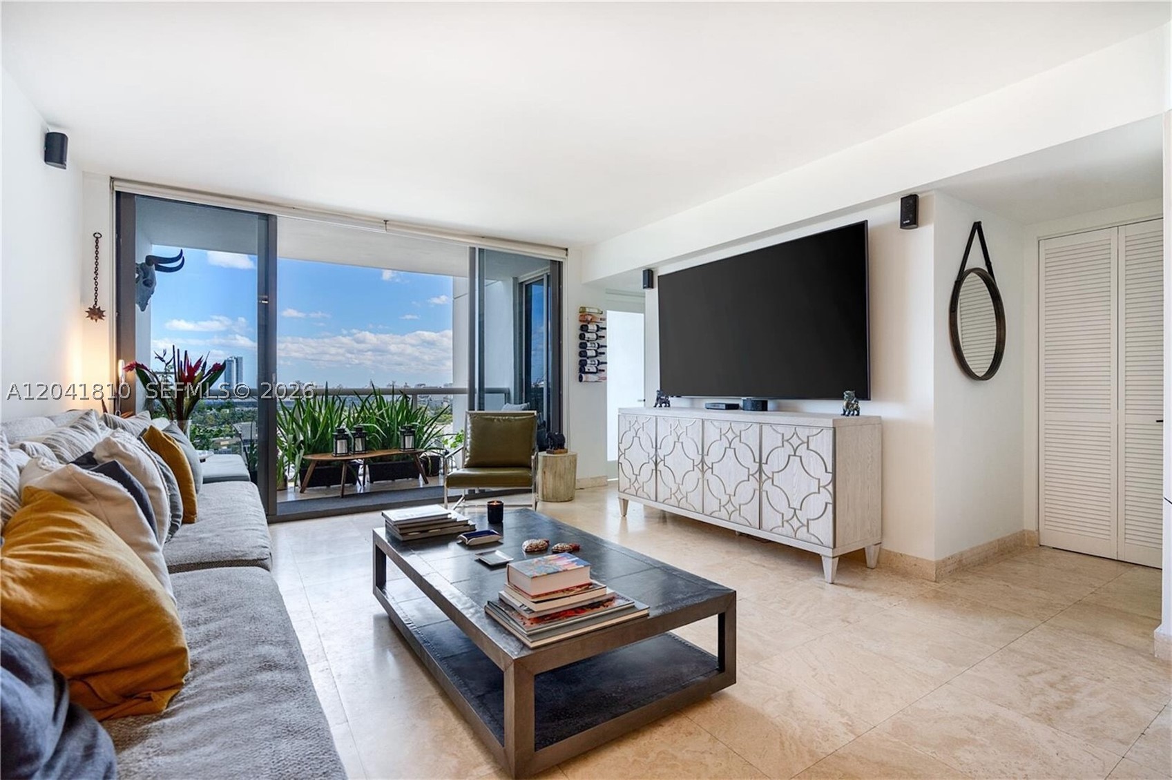 1900 Sunset Harbour Dr #1715 Miami Beach, FL 33139