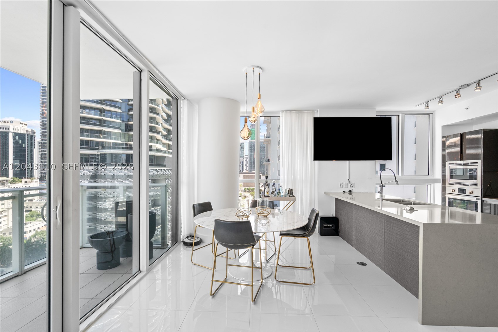image The Bond on Brickell22