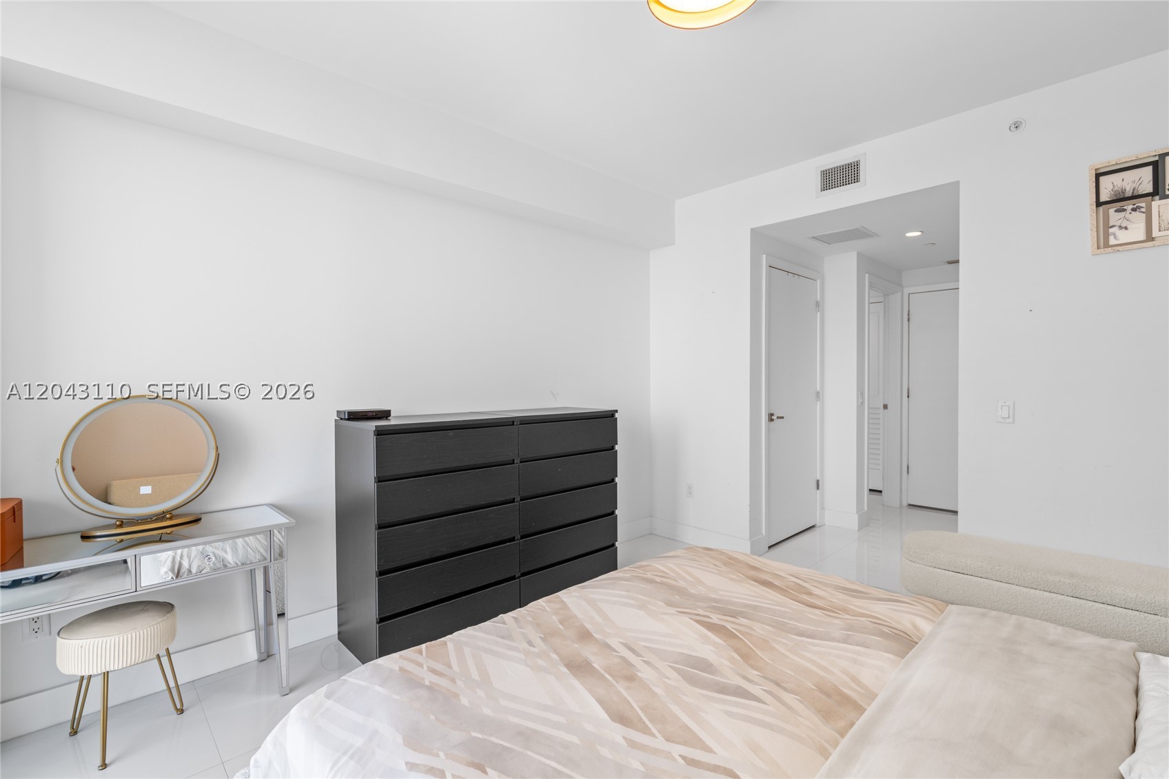 image The Bond on Brickell33