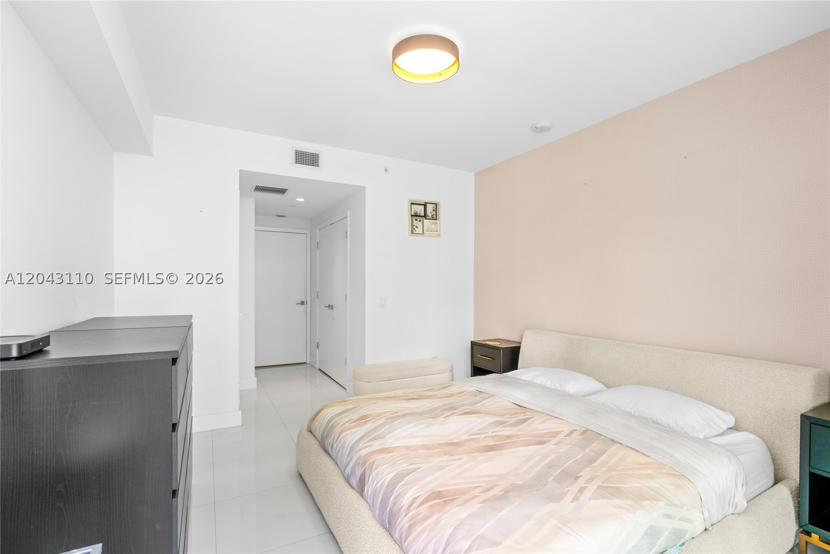 image The Bond on Brickell37