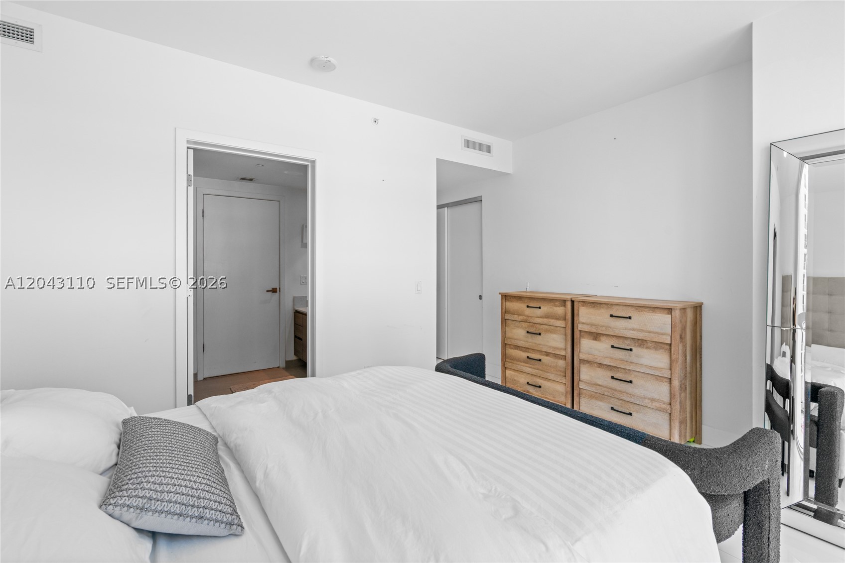image The Bond on Brickell39