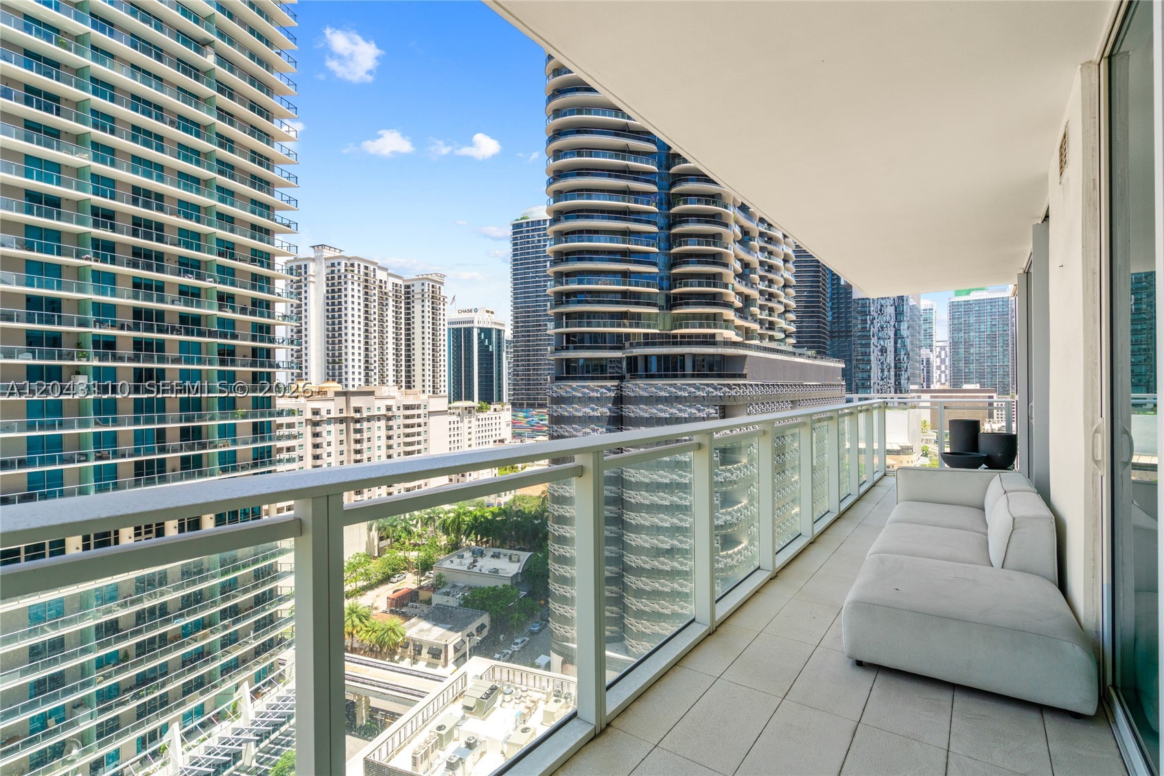 image The Bond on Brickell48