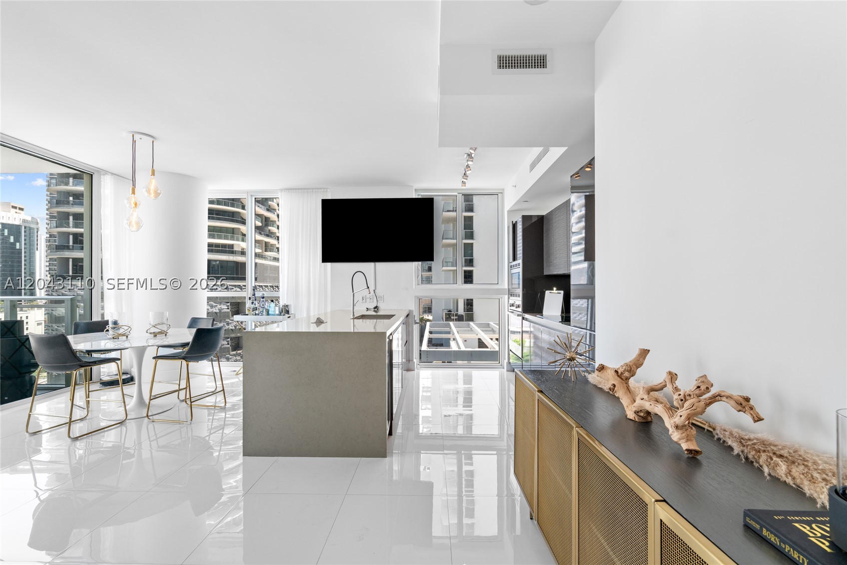 image The Bond on Brickell5
