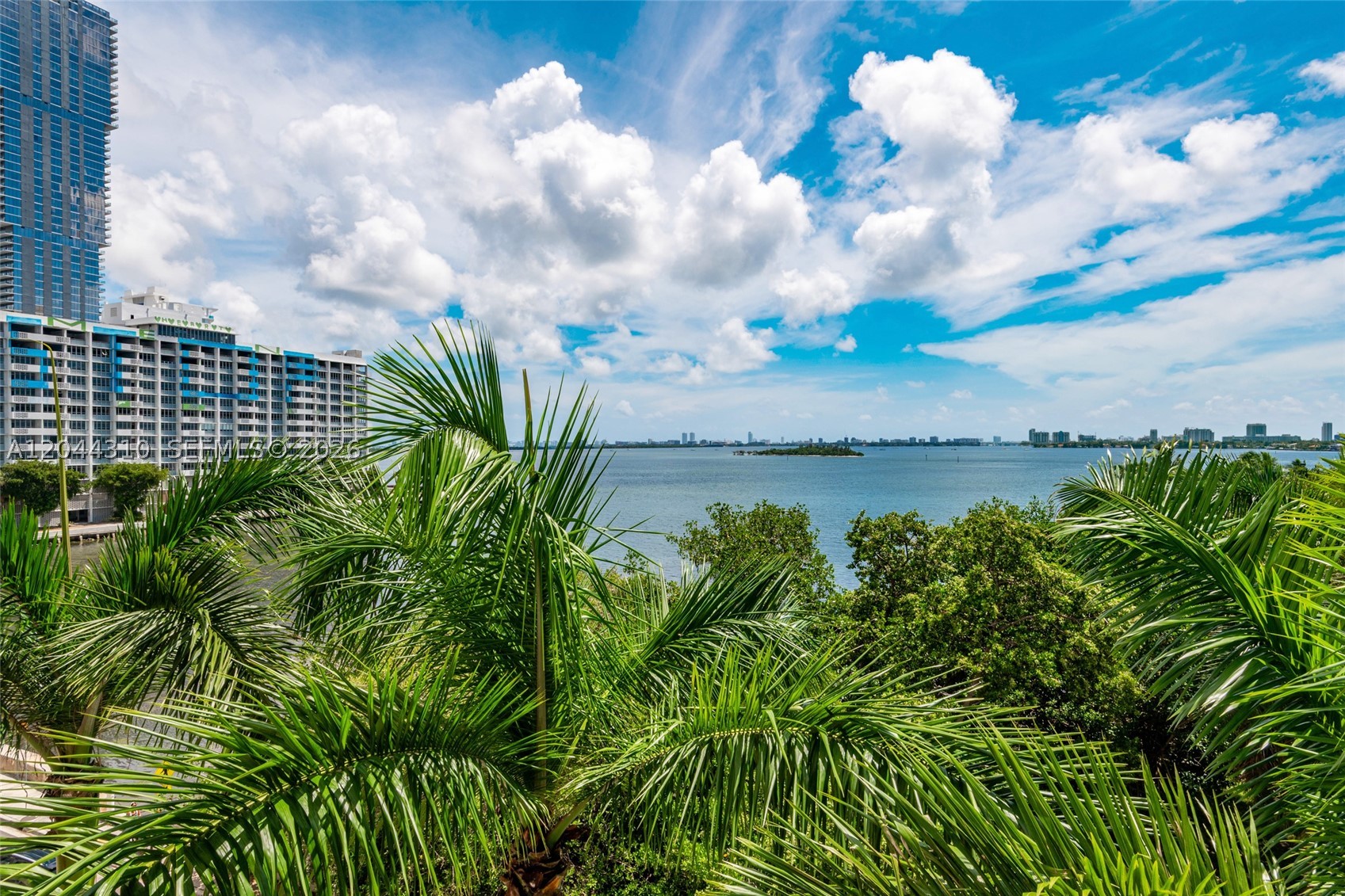 image Cite on the Bay East33