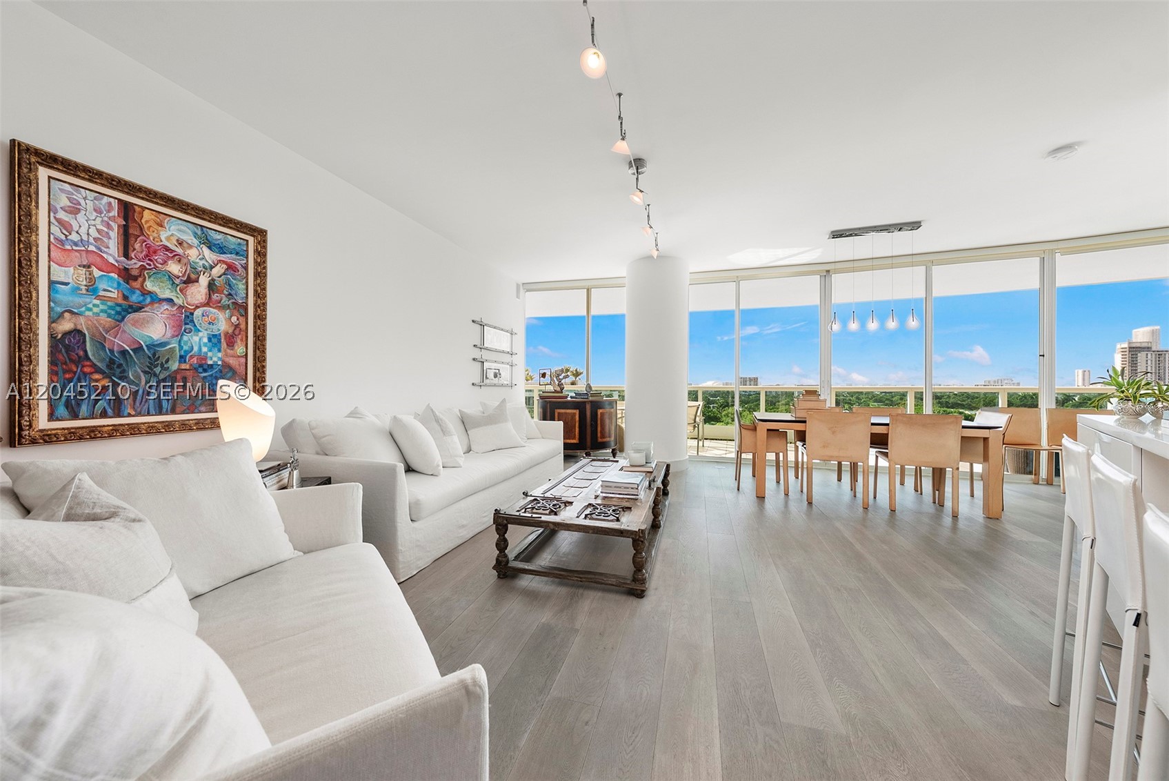 2127 Brickell Ave #1006