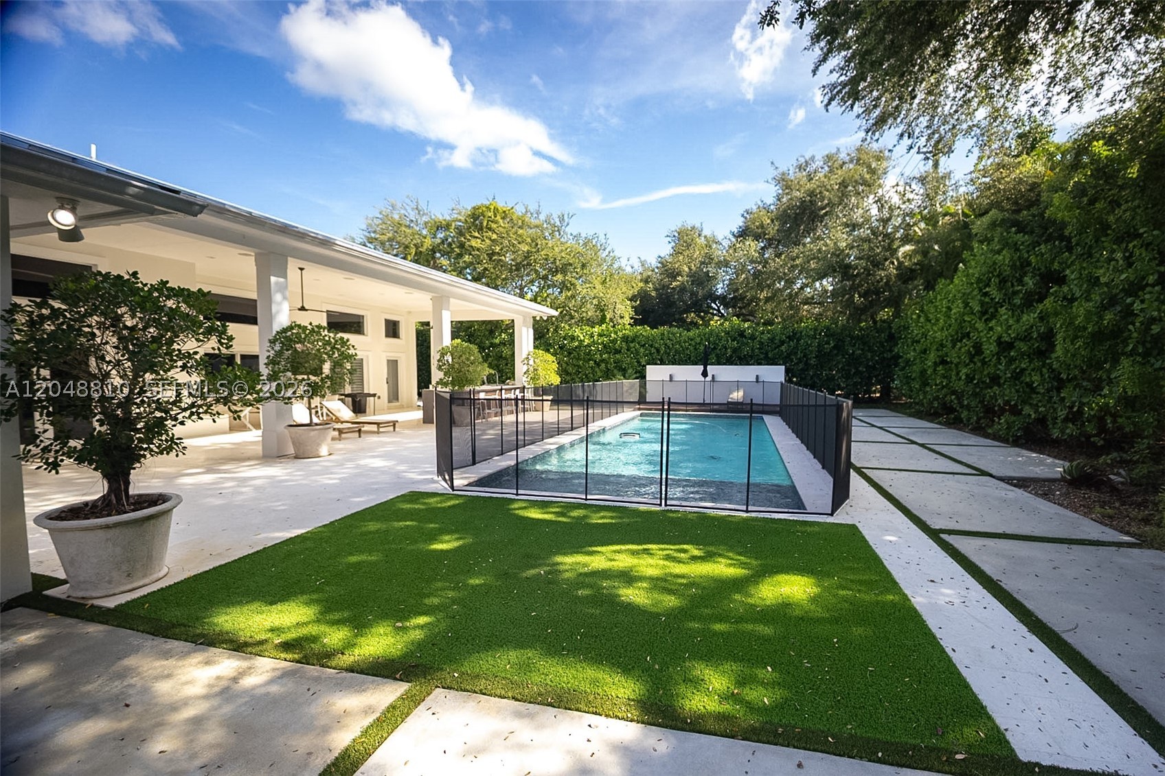 9805 sw 90th Ave Kendall, FL 33176