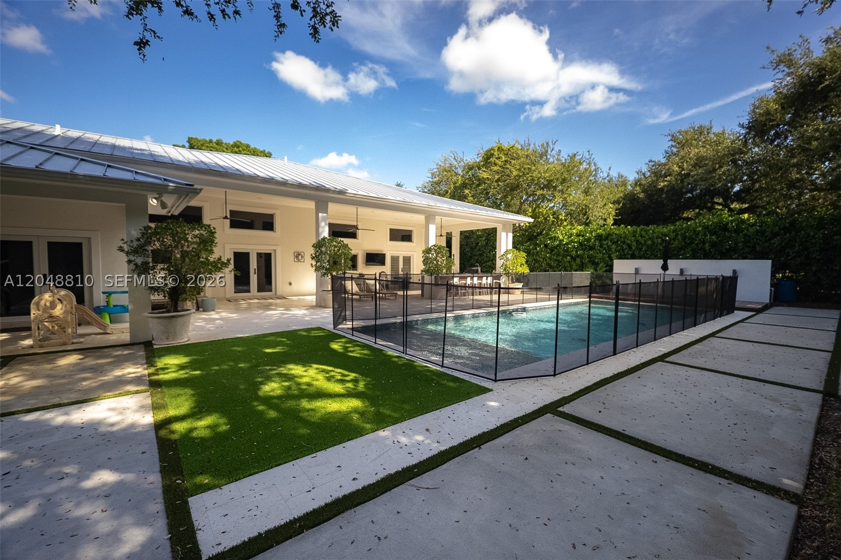 9805 sw 90th Ave Kendall, FL 33176
