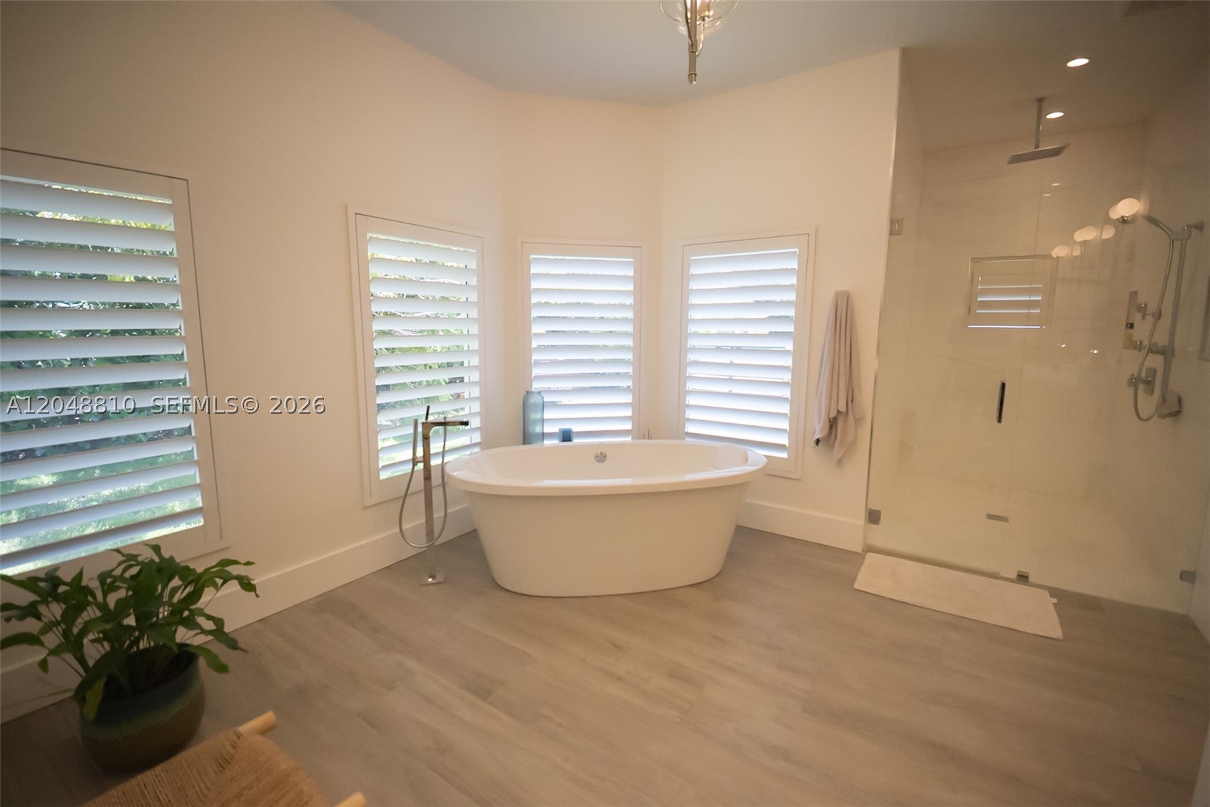 9805 sw 90th Ave Kendall, FL 33176