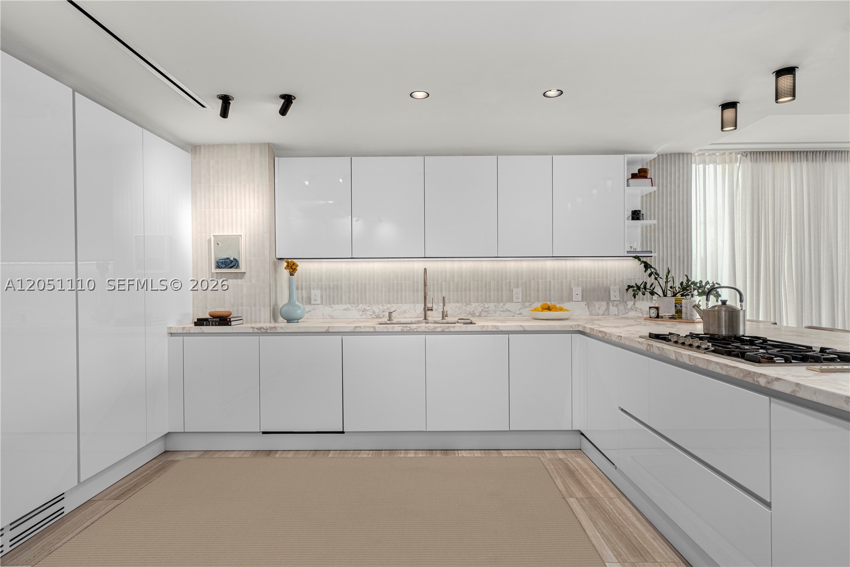 image Ritz-Carlton Residences Miami Beach9